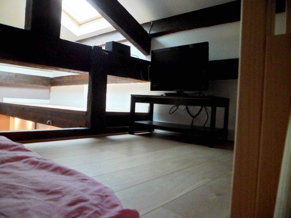 Très calme, lumineux et très confortable.<br /><br /><br />Très  bien situé;  à  Paris, France Poissonnière charmant studio Entire rental unit vacation rental 1147882