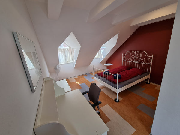 Enjoy a stylish experience at this centrally-located place.<br />The house is in United States Cozy Nest Private room in vacation home vacation rental 648503829113937376