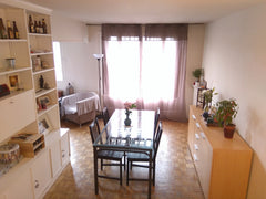 Mon logement est parfait pour les couples, et les  groupes d'amis. Il s'agit d'u Montpellier, France Grand appartement avec deux chambres proche centre Entire rental unit vacation rental 13593752