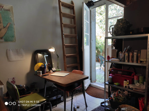 Studio avec jardinet. Idéal pour un séjour à Paris seul ou à deux.<br /><br />Co Paris, France Verdure et quiétude au coeur de Belleville Entire rental unit vacation rental 20946302