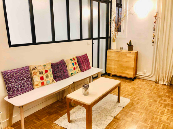 Small flat (35 sqm) with 2  separate bedrooms and a small living/kitchen room.<b Paris, France 2 separate bedroom flat in a busy &lovely district Entire rental unit vacation rental 6841406