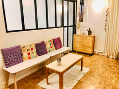 Small flat (35 sqm) with 2  separate bedrooms and a small living/kitchen room.<b Paris, France 2 separate bedroom flat in a busy &lovely district Entire rental unit vacation rental 6841406