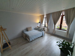 Situé en plein cœur de "L'ilot Sacré", le quartier historique du centre ville de Braine-l'Alleud, Belgium Bruxelles ma belle! Entire rental unit vacation rental 54325411