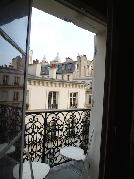 Lovely luminous and spacious (65m2)  three rooms flat (two bedrooms with double  Paris, France Spacious and luminous flat in heart of Montmartre Entire rental unit vacation rental 21548407