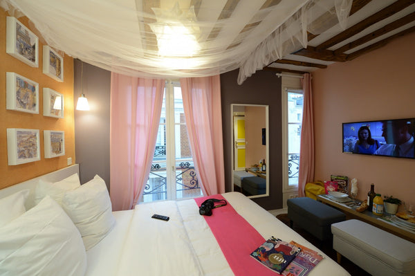 Located in a private residence in the heart of Paris nearby many museums, shops  Paris, France RARE - Gorgeous Apartment in the Haut-Marais! Entire rental unit vacation rental 21609873