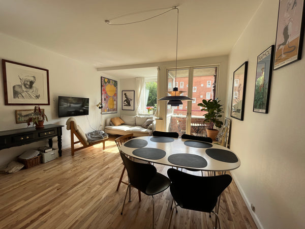 Cozy apartment in the fantastic neighbourhood Nørrebro!<br /><br /><b>The space< Copenhagen, Denmark Skøn lejlighed ved siden af Skjolds Plads og Metro Entire condo vacation rental 638882586853049790