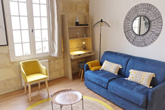 Temporary rental of a fully furnished 38 sqm apartment on a 2nd floor without a   Augustins - Cozy 1 BR apartment Entire rental unit vacation rental 24661356
