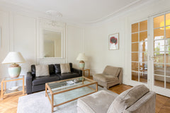 Under construction - do not book please<br /><br /><b>License number</b><br />Ex Paris, France [120m2] Le Blanc Apartment Entire rental unit vacation rental 18064196