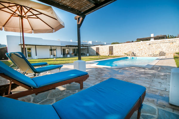 Olympos 160 m², 3 bedroom(s), 2 bathroom(s), from 1 to 7 guests<br /><br />The v Greece Olympos poolvilla near Faliraki & Anthony Quinnbay Entire villa vacation rental 13718146