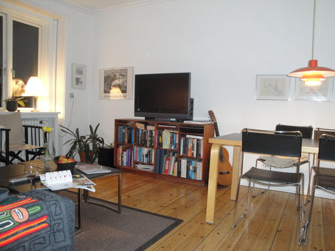 <b>The space</b><br />Cosy two-room apartment nice suburb (Brønshøj) 20 min. fro Copenhagen, Denmark Lys og velindrettet lejlighed tæt på centrum Entire rental unit vacation rental 27227856