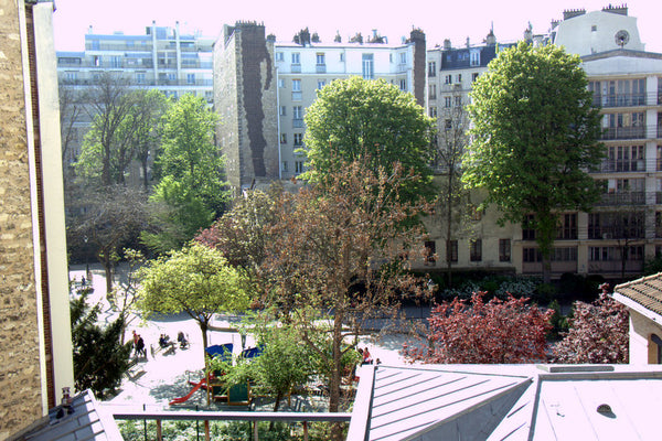 Charming flat of 36m² on the 4th floor Without Elevator with 1 bedroom + 1 livin Paris, France Charming Small Flat Montmartre Entire rental unit vacation rental 16265677