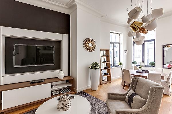 This Luxury Penthouse is by Place Stéphanie, few steps from upscale Avenue Louis Paris, France LUXURY 3 BEDROOMS APARTMENT LOUISE AVENUE Entire rental unit vacation rental 15164200