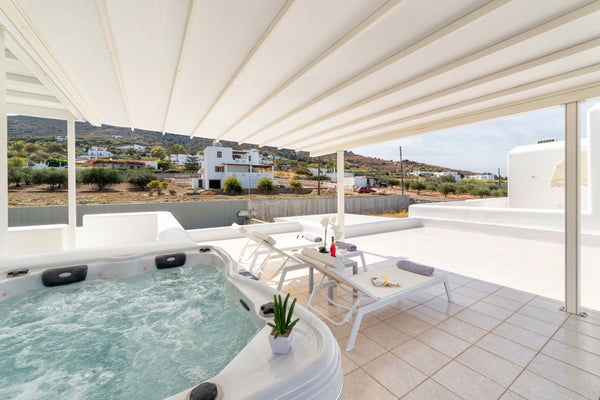 Panos apartment in Parikia is an independent apartment, fully equipped and locat Paros, Greece Panos Apartment Paroikia Cycladic home vacation rental 20682140