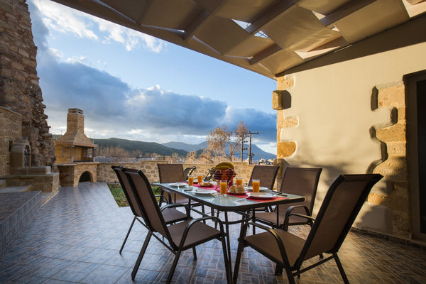 Sitting comfortably atop Kissamos’ Venetian Walls, less than 300 meters away for Kissamos, Greece Sea view villa at the top of the Venetian Walls Entire villa vacation rental 42450646