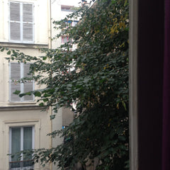 Mon logement est parfait pour les voyageurs en solo. Paris, France Chambre indépendante 12m2 Private room in rental unit vacation rental 15303889