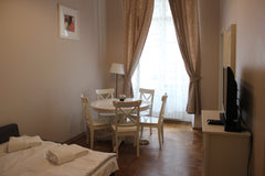 Hezký a útulný apartmán pro 4 osoby v centru Prahy (Staroměstské náměstí + metro Prague, Czechia Michalska apartment (The Old Town of Prague) Entire rental unit vacation rental 42393590