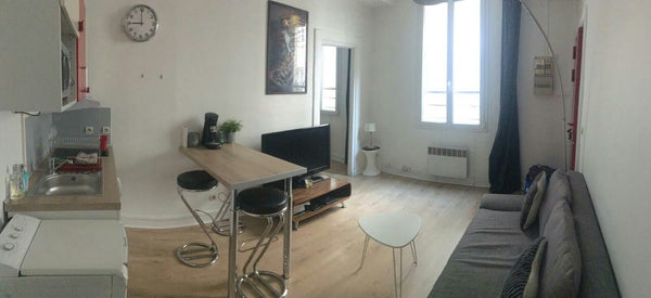 Nice 2 room apartment in the heart of the trendy and fashionable district of Mon Paris, France Charming 2-room apt. in Montorgueil Entire rental unit vacation rental 4880575