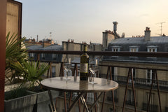 Ce vaste appartement de 73m² vous accueillera pour vos séjours à Paris en famill Paris, France 73m² avec balcon - Ternes / Arc de Triomphe Entire rental unit vacation rental 20532237