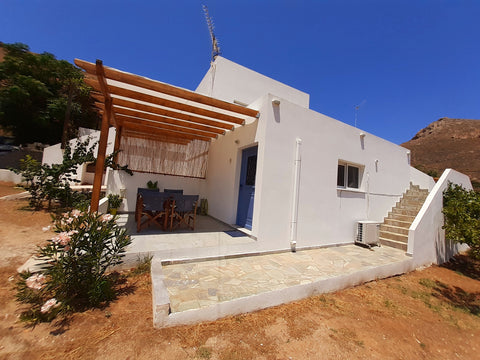 A brand new cycladic studio in the Southern part of the island only 12 min drive Athens, Greece Koutalas Resort cozy studio 2 min from the beach Cycladic home vacation rental 35701076