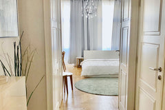 Well connected, cozy, old flair & fully refurbished<br /><br /><b>The space</b>< Vienna, Austria Your little home in Vienna Entire condo vacation rental 50868817