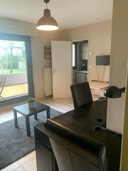 Découvrez ce T2 situé à Bordeaux centre et adoptez le pour votre séjour dans cet  T2 cocooning Bordeaux / Piscine Entire rental unit vacation rental 50487842