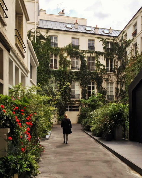 Experience the Parisian lifestyle! Bright and calm, this lovely and comfy apartm  Your home away from home in the Marais! Entire rental unit vacation rental 18648717