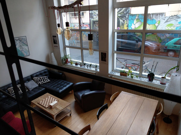 Ce grand appartement dans le quartier de la Guillotière, quartier vivant, à prox Lyon, France Grand appartement atypique à la Guillotière Entire rental unit vacation rental 33033175