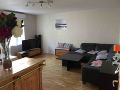Bel appartement familial dans un secteur vivant et convivial. La résidence est s Lyon, France Appartement 96m2 prêt à vous accueillir. Entire rental unit vacation rental 28834241