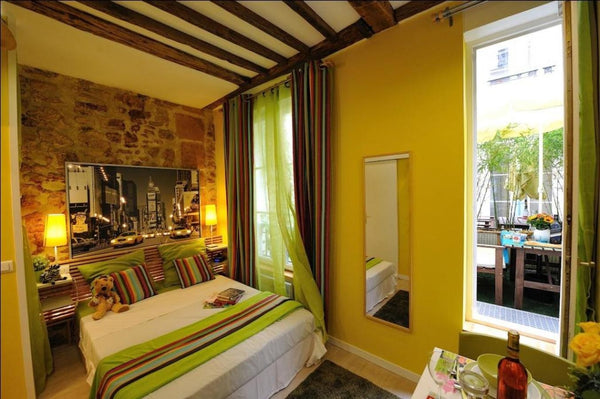 Located in a private residence in the heart of Paris nearby many museums, shops  Paris, France Studio with terrace in the Haut-Marais Entire rental unit vacation rental 21581158