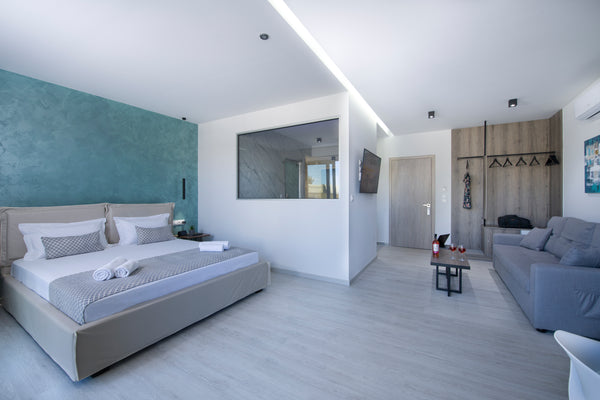 xSuites Hotel is located in the center of Agia Marina Nea Kydonia, just 50 meter  xSuites 5* Afrodite Luxury Suite Room in hotel vacation rental 53292939