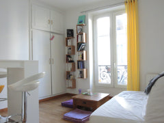 Charming and bright flat near Montmartre, in the lively and cosmopolitan neighbo Paris, France Charming flat at the foot of Montmartre Entire rental unit vacation rental 23722660