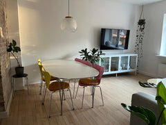 Afslapning tæt på byen.  Hyggelig lejlighed med gårdhave Entire condo vacation rental 702570900144981965