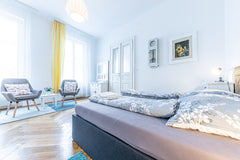 2 bedrooms and private bathroom in a luxurious apartment in the center of Vienna Vienna, Austria Historic & Luxurious - 2 bedrooms & private bath Private room in condo vacation rental 49206681