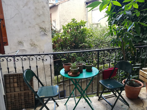 Appartement spacieux et charmant dans un petit immeuble au cœur d'un quartier vi  Appartement spacieux, localisation idéale ! Entire rental unit vacation rental 40052164