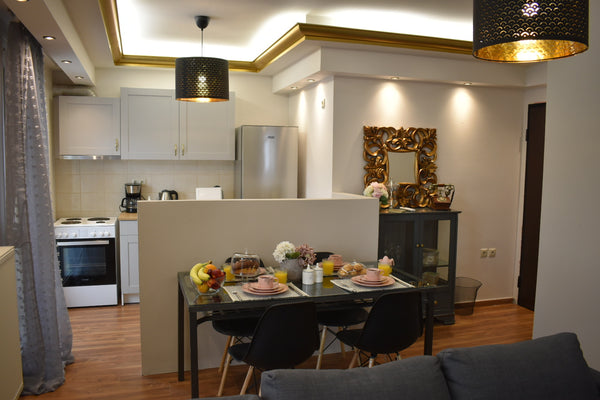 Cozy Apartment, located in the city of Heraklion with Queen Size bed, WiFi, Kitc Heraklion, Greece Venetico, Luxury Downtown Apartment Entire home vacation rental 43879884