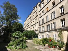 Appartement 42m2 à 3 min des métro Jourdain ou Pyrénées. <br />Dans une grande c Paris, France Appartement très calme à 10 mn du centre de Paris Entire rental unit vacation rental 19560232