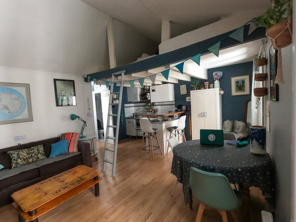 Studio de 30m2, calme, situé dans une cour au coeur de Montmartre. <br />Composé Paris, France Charmant Studio Montmartre Calme et Lumineux Entire rental unit vacation rental 23216401