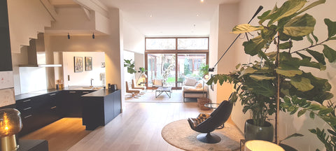 Beautiful big modern house in the center of Antwerpen. The ground floor has a bi  Big modern 5-bedroom townhouse with sunny garden. Entire townhouse vacation rental 53591561