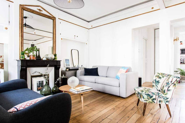 Appartement typique parisien, chaleureux & spacieux. Idéal pour un séjour en cou Bordeaux, France Appartement chaleureux-proche quartier Montmartre Entire rental unit vacation rental 29022481