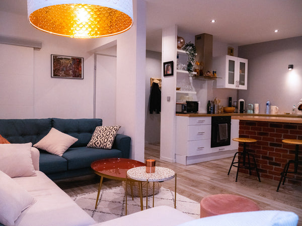 Appartement rénové Lyon centre, en rez de jardin, facile d'accès, avec terrasse  Lyon, France Appartement cosy Lyon centre-50m2 avec terrasse Entire rental unit vacation rental 755661962339583668