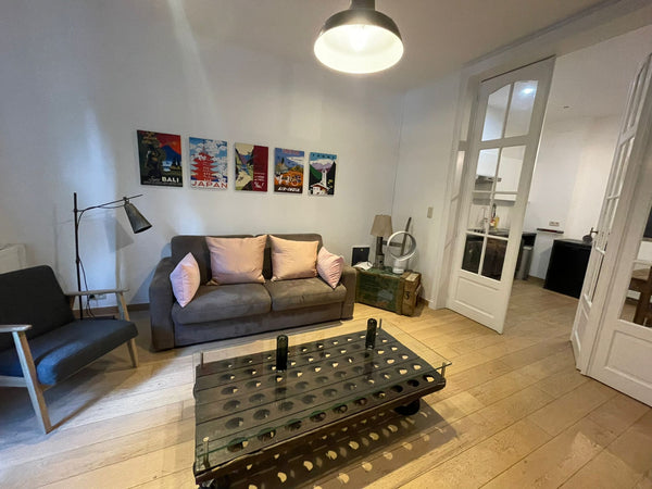Few minutes walking distance from Schaerbeek station, linking the area to the he  Peaceful flat in the heart of Schaerbeek Entire condo vacation rental 702166485094966089