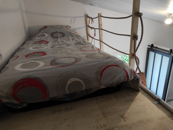 Studio fraîchement rénové de 14m² se situant dans le jardin de notre maison, ave Villenave-d'Ornon, France Studio indépendant à proximité de Bordeaux Entire guesthouse vacation rental 21947543