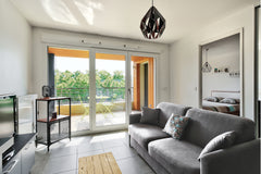 Cet appartement vous charmera par son côté cosy et moderne, idéalement situé au  Lyon, France T2 moderne et lumineux avec loggia - Centre Lyon Entire rental unit vacation rental 39285677