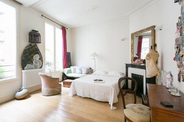 This charming spacious and sunny room (24kv.m) with its own shower, tiled handma Paris, France Beautiful Sunny Quiet St Germain Private room in bed and breakfast vacation rental 1133596