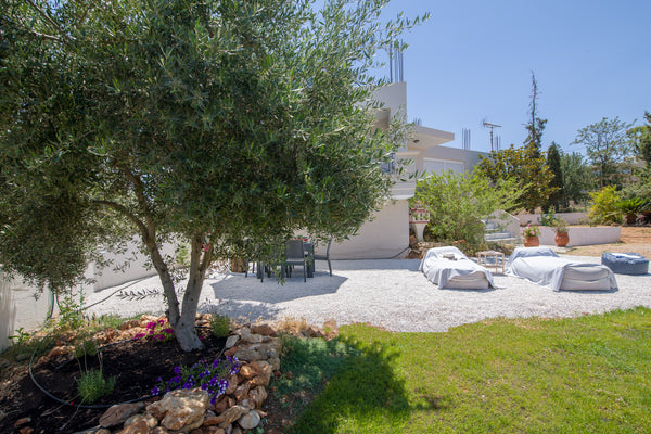 Casa Magnolia is a modern & fully equipped home that can comfortably accommodate Chania, Greece Casa Magnolia - Spacious Home in heart of Akrotiri Entire home vacation rental 557726969167972626
