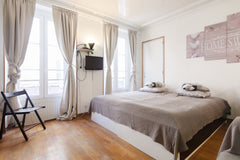 Very nice studio close to all amenities, 5 minutes from Bastille and also a few   Beautiful studio 5 minutes from the Bastille Entire rental unit vacation rental 16008420