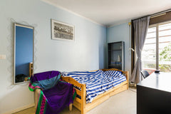 Chambre agréable, calme et située dans un bel appartement familial aux pieds de  Paris, France Beautiful private room near Montmartre Private room in rental unit vacation rental 19059801