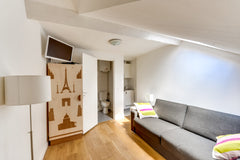 The Forum des Halles is Paris's biggest and a pleasant shopping mall. Extending  Paris, France ID 288 Paris -Châtelet Les Halles Entire rental unit vacation rental 12582633