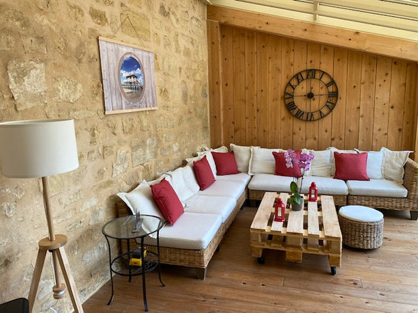 Venez découvrir le quartier des Chartrons dans un appartement Cosi en Pierre et  Bordeaux, France Appart cosi en pierre 100m2 Veranda ,balcon ,pkg Entire rental unit vacation rental 38998961