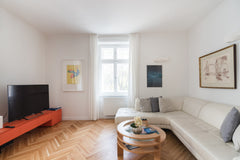 Newly rennovated building, 67m2 big flat with 2 sleeping rooms and a 30m^2 livin Klagenfurt, Austria 10 min to City Center: Spacious City Apartment Entire rental unit vacation rental 21875162